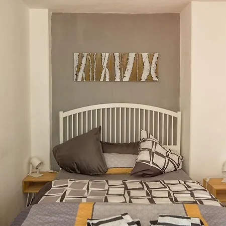 Kunstvoll - Individuelle 4-Zimmer Ferienwohnung Mit Balkon In Мейсен Экстерьер фото