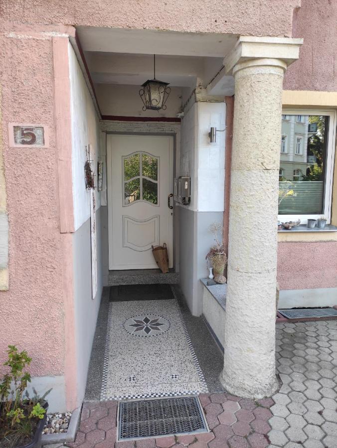 Apartment Kunstvoll: Neues, Großes Designer-apartment Beim Lutherplatz *