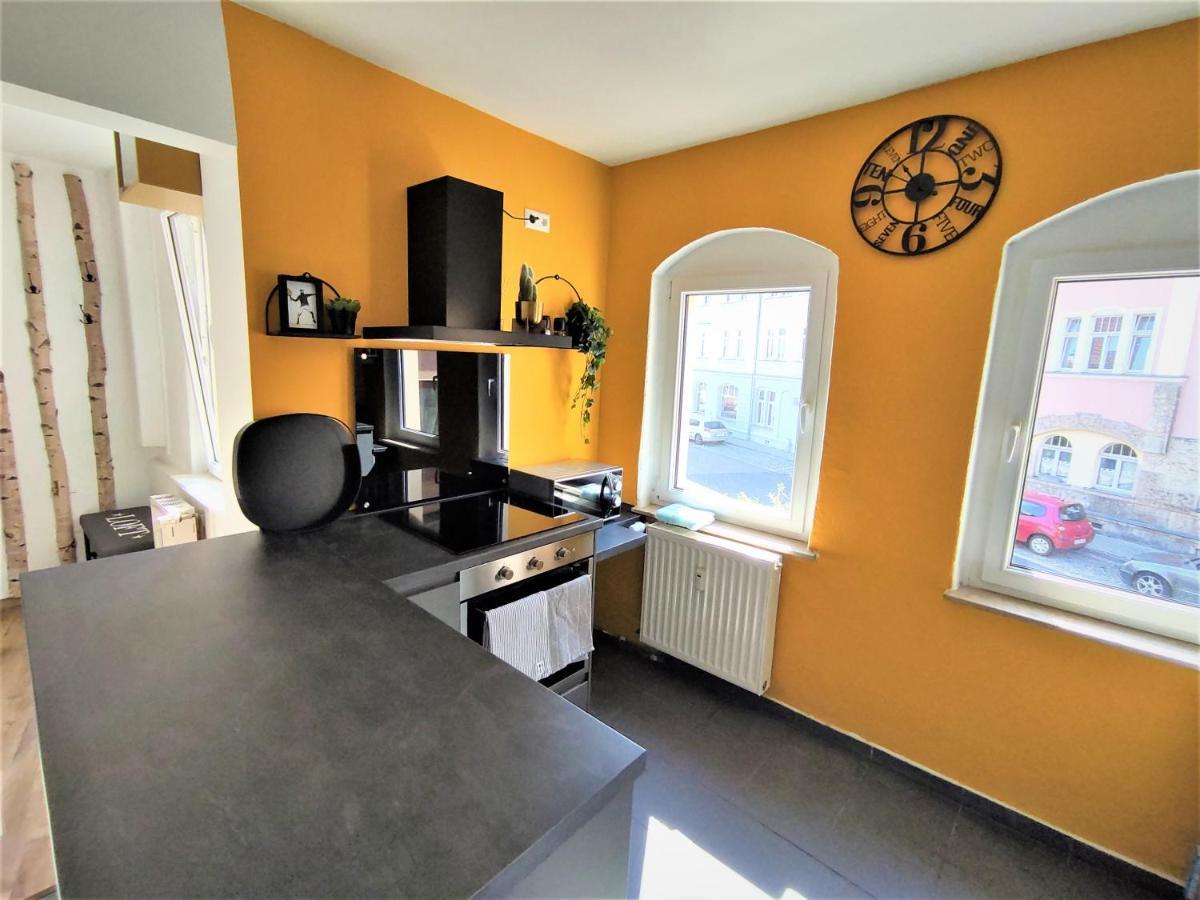 Kunstvoll: Neues, Großes Designer-apartment Beim Lutherplatz Apartment