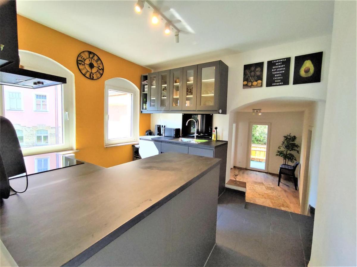 Kunstvoll: Neues, Großes Designer-apartment Beim Lutherplatz Meißen